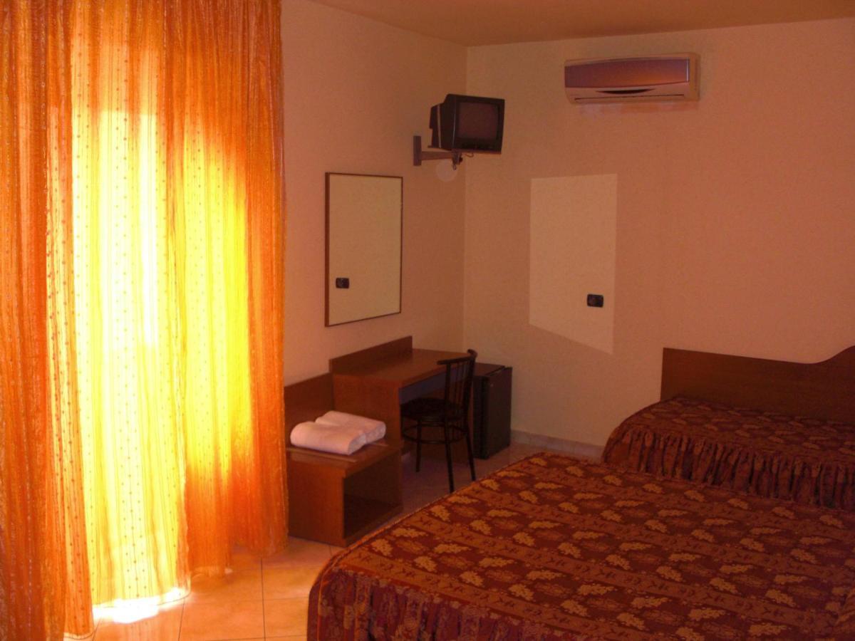 Hotel Legnano Exterior photo