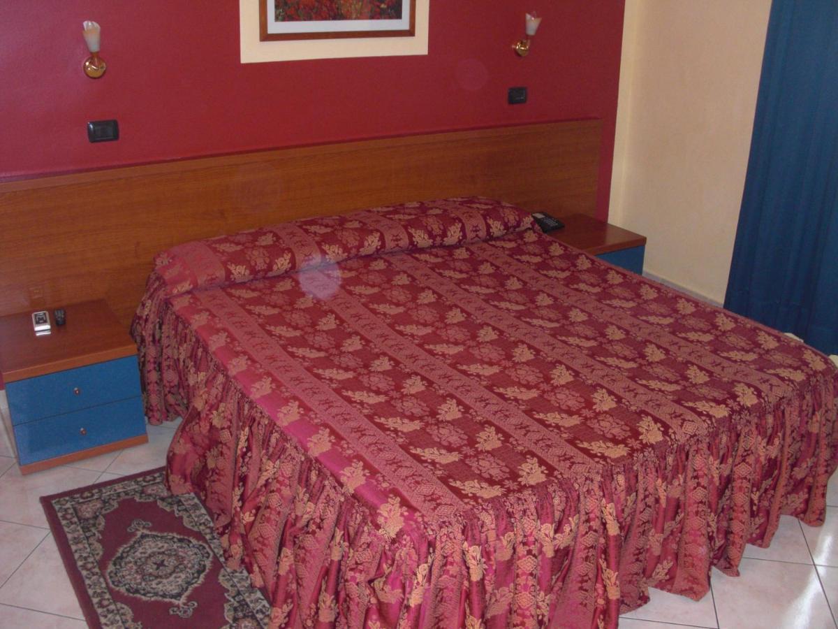 Hotel Legnano Exterior photo