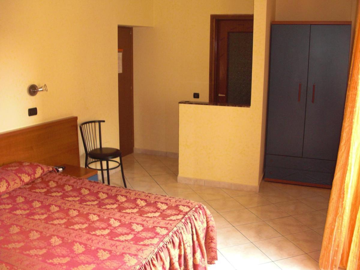 Hotel Legnano Exterior photo